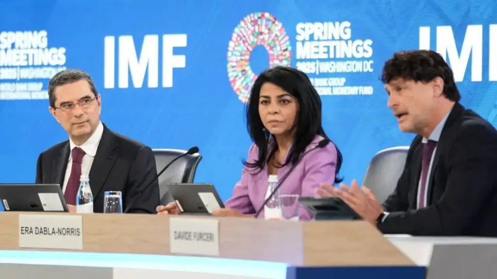 Le Programme Supervisé par le FMI