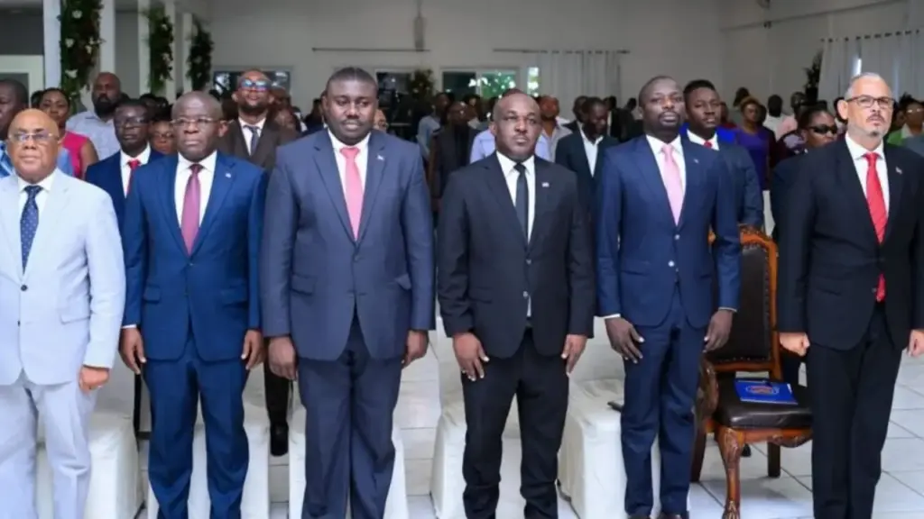 Naviguer dans le Processus d'Enregistrement et de Facilitation des Entreprises en Haïti 1 Naviguer dans le Processus d'Enregistrement