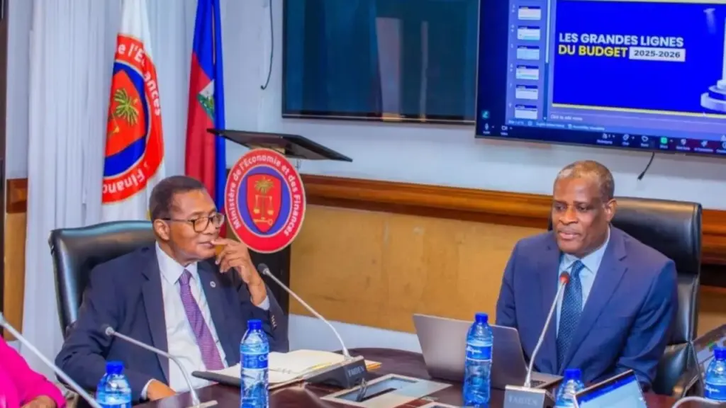 Analyse du Budget Haïtien 2025-2026 Priorités Stratégiques pour l'Économie, la Sécurité et la Réforme Fiscale 1 Analyse du Budget Haïtien 2025-2026
