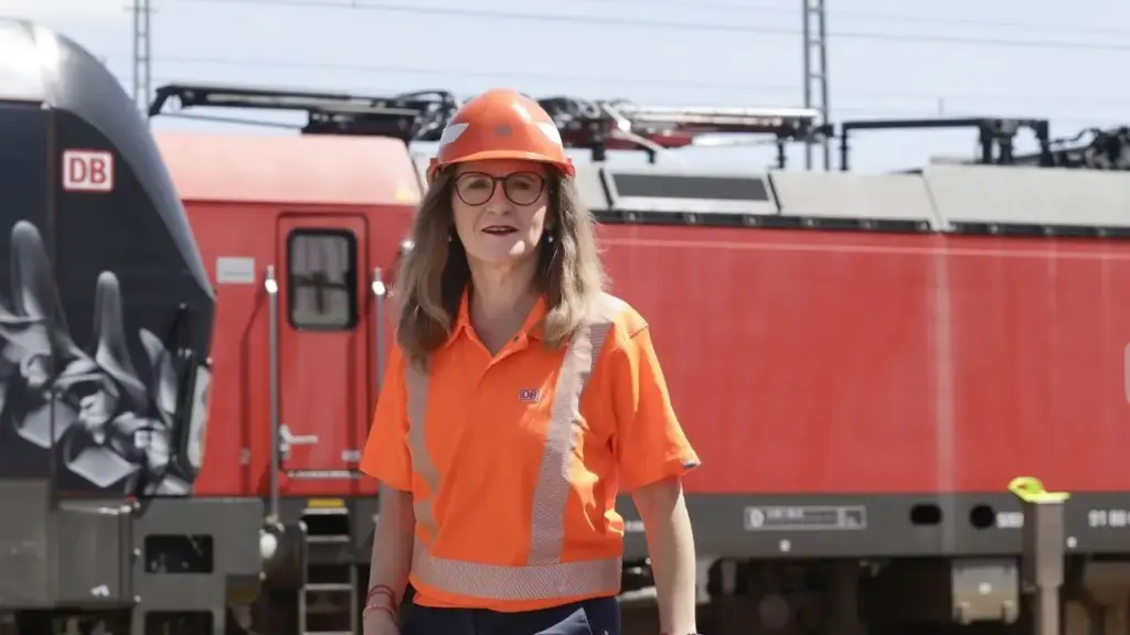 Deutsche Bahn Secoue Son Équipe