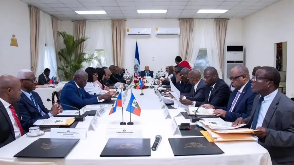 Haïti 2025-2026 Comment le Nouveau Budget de 345 Milliards de Gourdes Va Réconstruire l'Économie et Renforcer la Sécurité 1 Haïti 2025-2026 Comment le Nouveau Budget